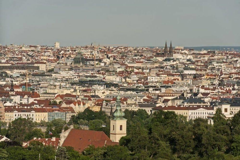 Domus Henrici Hotel Prague Exterior photo