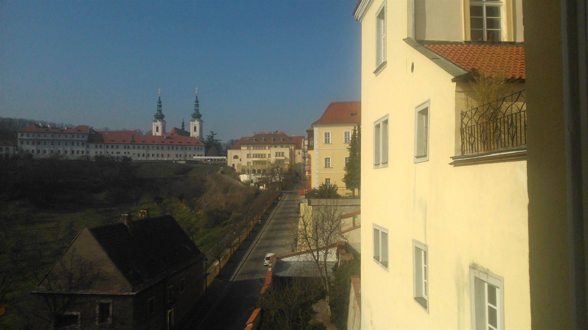 Domus Henrici Hotel Prague Exterior photo